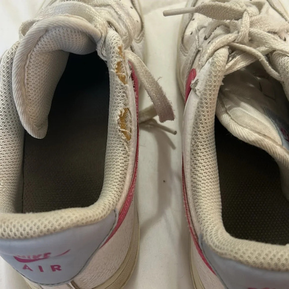Nike Air Force one low top sneakers size 4 white pink - Picture 7 of 7